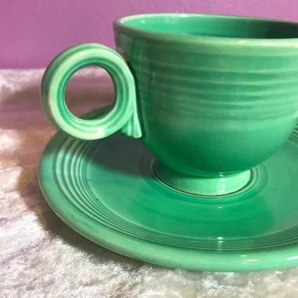 Vintage Fiesta Ware Light Green Cup and Saucer Set Homer Laughlin GUC Retro Rare - Picture 9 of 9